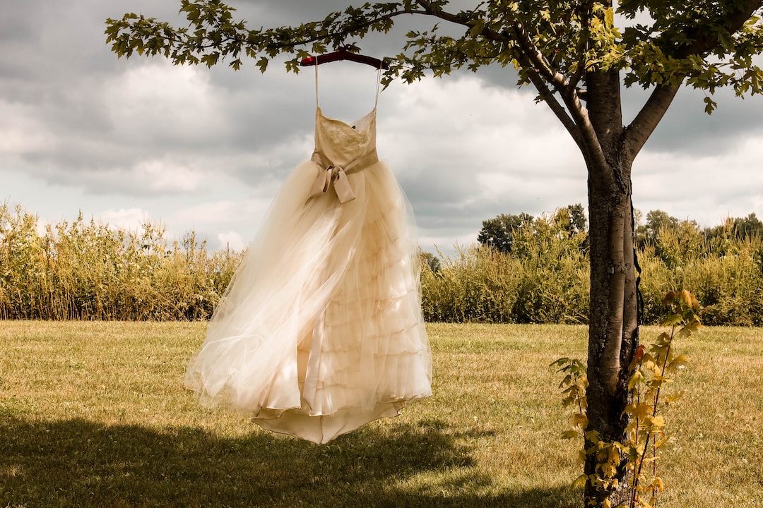 Abito da sposa: le tendenze del momento e come scegliere il giusto per la tua figura