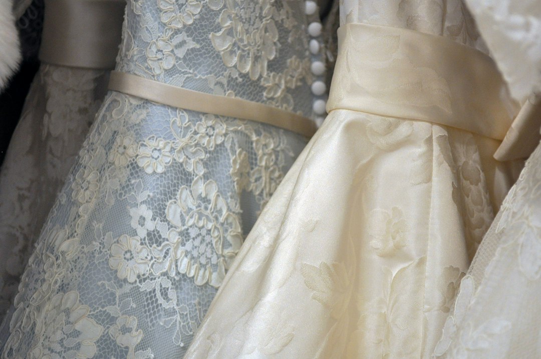 Abito da sposa: Scopri le ultime tendenze per essere al passo con la moda nuziale