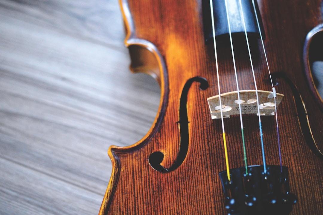Musica Matrimonio: Scopri i 10 brani romantici perfetti per la vostra prima danza!