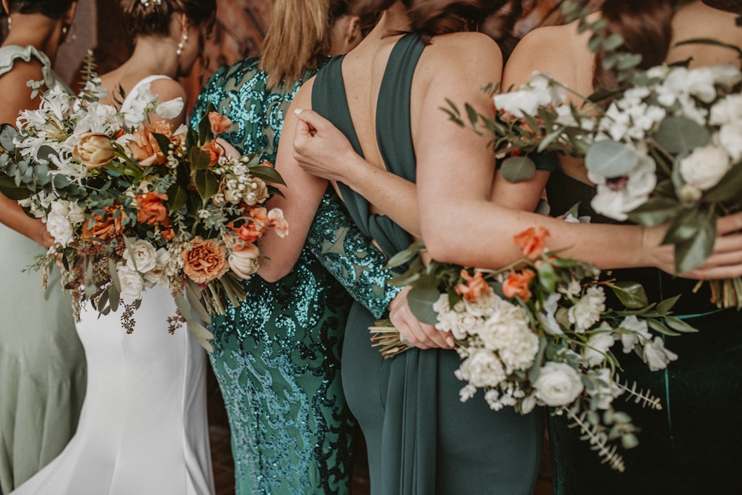 Ruoli e compiti delle damigelle: tutto quello che devi sapere per un matrimonio perfetto