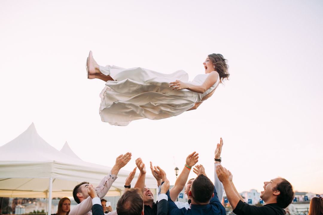 Guida all’acquisto: come scegliere l’abito da sposa dei sogni
