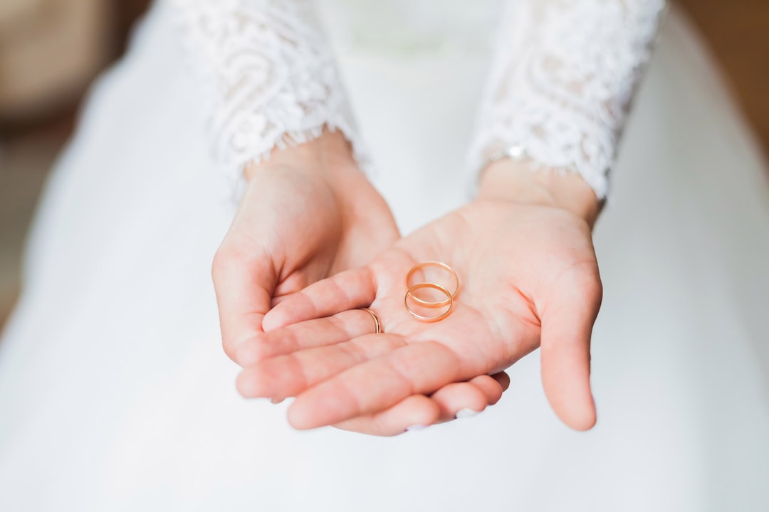 Guida passo passo per organizzare una cerimonia di matrimonio emozionante