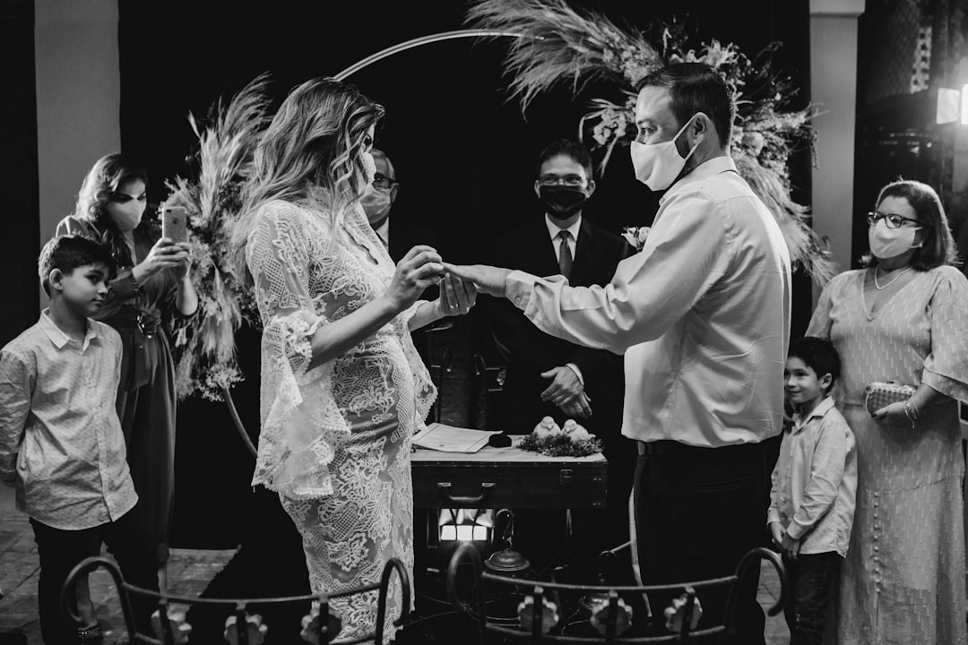 Scopri le ultime tendenze per l’abito da sposa perfetto