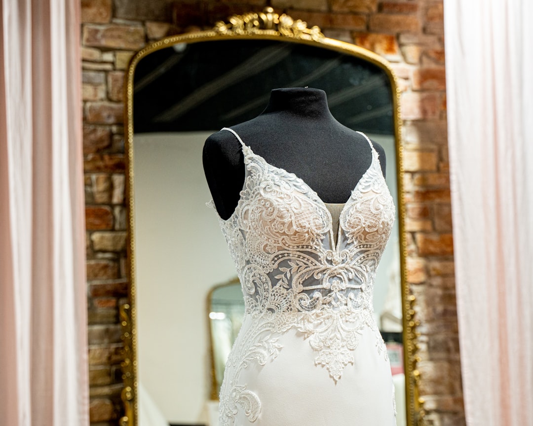 Guida essenziale all’abito da sposa: come scegliere il modello perfetto per il grande giorno